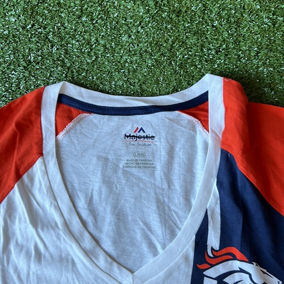 Denver Broncos Official Team Apparel T-Shirt - Picture 2 of 4